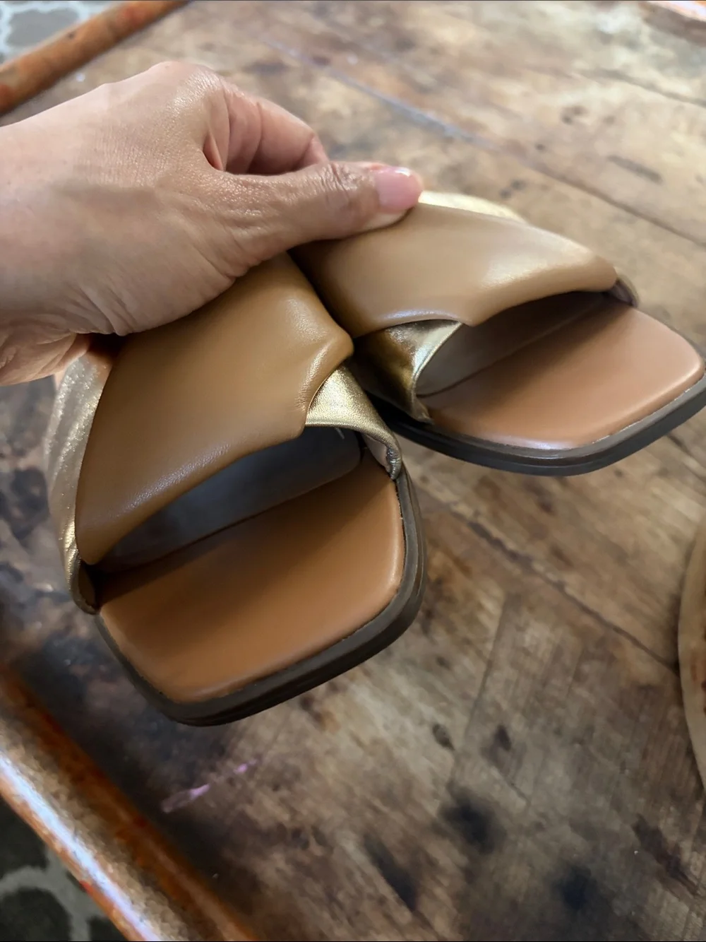 Vionic Miramar Comfort Slide Tan and Gold Crossover Sandals - Picture 2 of 4